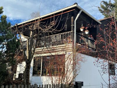 Anleger – u. V. Eigennutzer! Zweifamilienhaus im Chiemgau - attraktiv und sehr ruhig gelegen Anleger – u. V. Eigennutzer! Zweifamilienhaus im Chiemgau - attraktiv und sehr ruhig gelegen